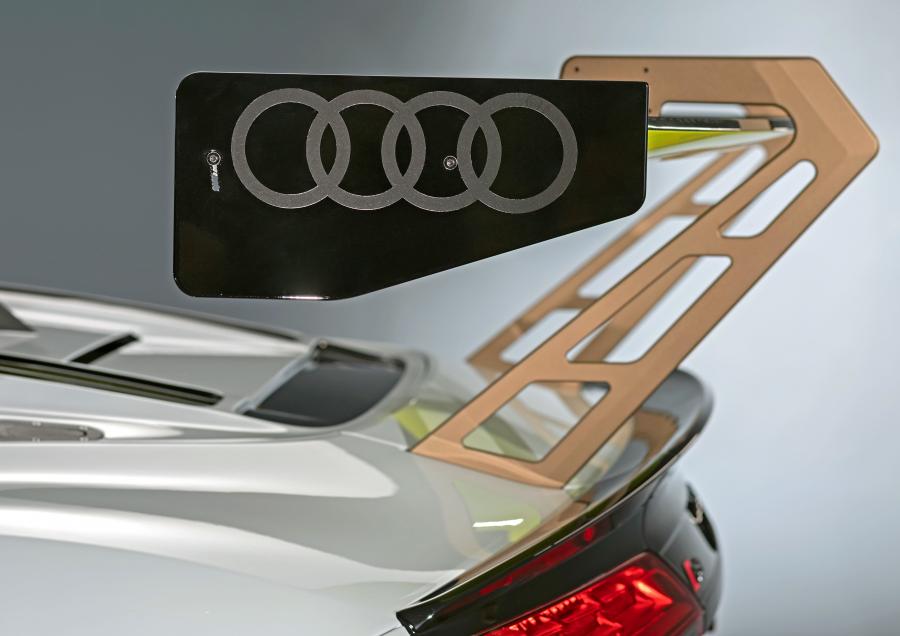 Детали экстерьера Audi R8 LMS GT2 2019 года  (фото 11 из 40)